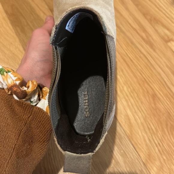 Sorel Suede Tan Heel Boots - Picture 5 of 5